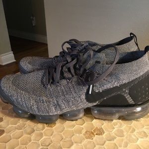 Nike Vapormax Tennis Shoes